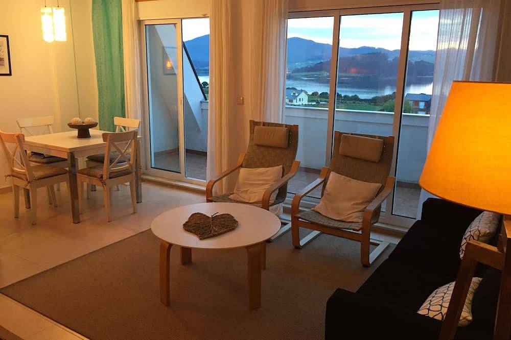 Entire apartment, Beautiful 2 bedroom apartment in Barreiros. Impressive views. in Barreiros, Galician Coast