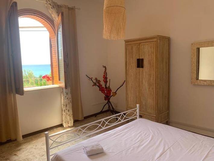 Casa vacanza per 6 persone, con panorama e balcone a Torricella