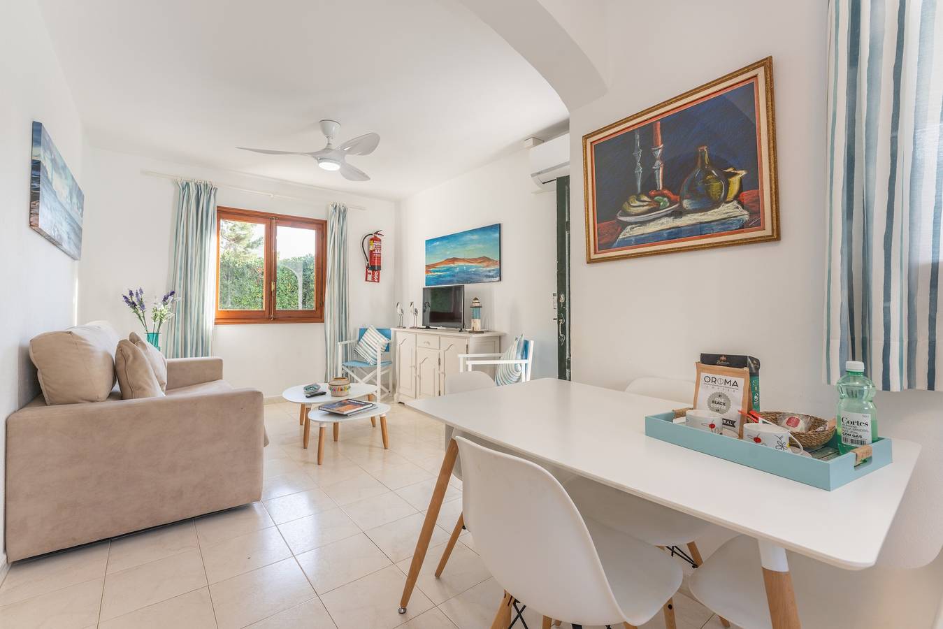 Mooi Vakantie Appartement "Apartamento Delfín 2" met Zwembad, Terras & Wifi, foto 9