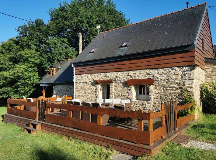 Gîte pour 10 personnes, avec jardin et terrasse