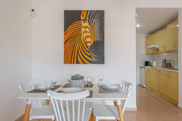 Apartamento entero, Apartamento vacacional 'Casa Piña Colada' con balcón y Wi-Fi in Oasis Tamarindo, La Oliva