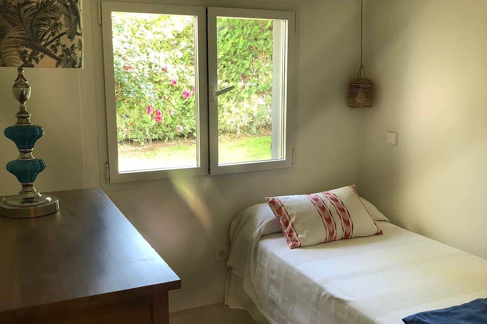 New family villa with pool and garden next to the beach (licenseetv2325) in Costa dels Pins, Son Servera