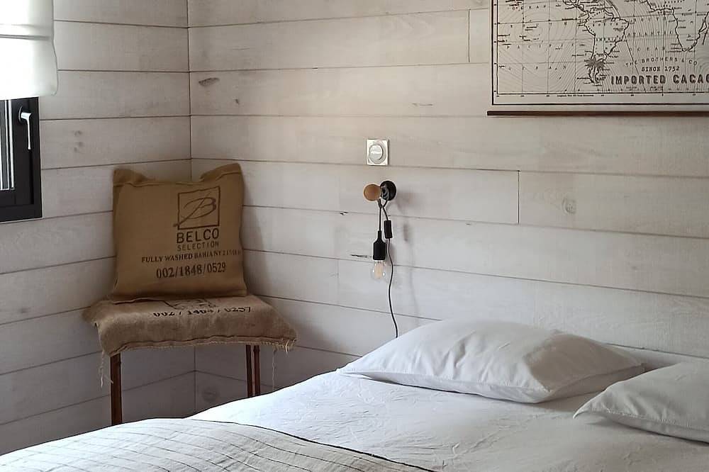 Entire apartment, Gîte Tyte Mouette, enclosed garden, 200 m from the sea in Arradon, Côte des Mégalithes