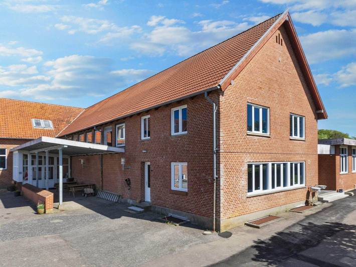 Ferieudlejning for 12 personer, børnevenlig i Limfjorden