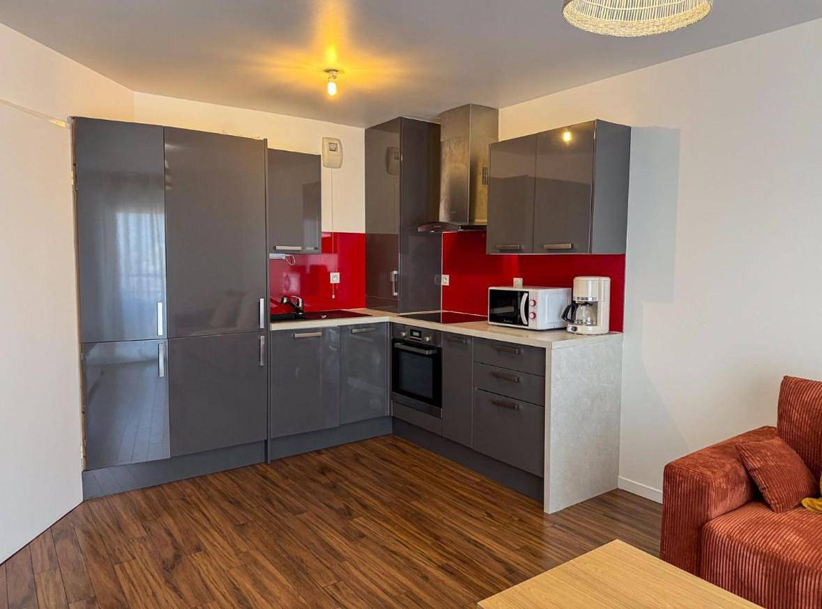 Appartement entier, House Novo Appt 10min de Paris Centre in Aulnay-sous-Bois, Seine-Saint-Denis