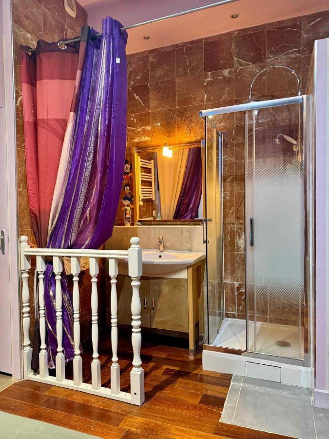 Appartement entier, Appart Th - Les Lilas in Les Lilas, Seine-Saint-Denis