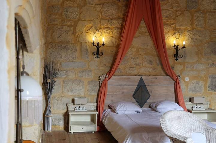 Château pour 18 personnes, avec sauna ainsi que jardin et jacuzzi dans le Lot - 2