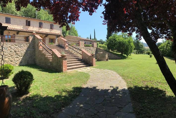 Maison d’hôte pour 4 personnes, avec vue ainsi que piscine et jardin, animaux acceptés à Volterra - 2