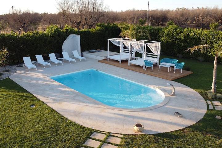 Ferienhaus für 17 Personen, mit Garten und Whirlpool