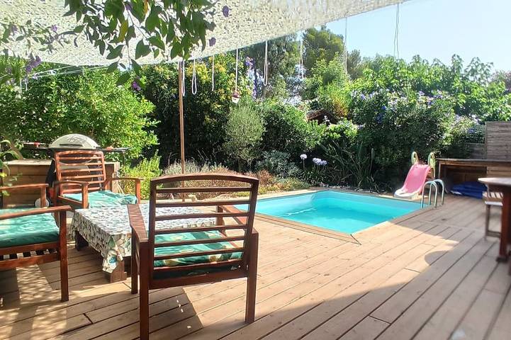 Villa pour 6 personnes, avec terrasse et jardin à Hyeres
