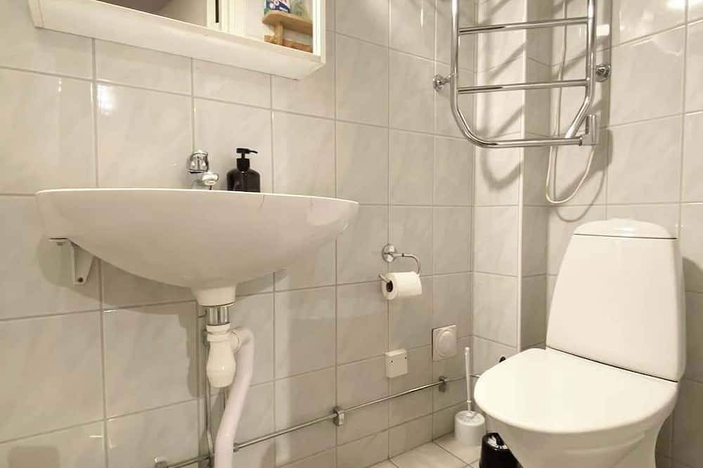 Ganze Wohnung, Cozy apartment in building next to the city wall in Länna (Gotland), Visby