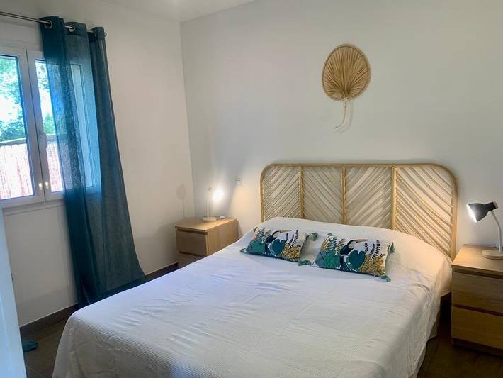 Gîte pour 8 personnes, avec piscine, animaux acceptés à Olmeto - 2