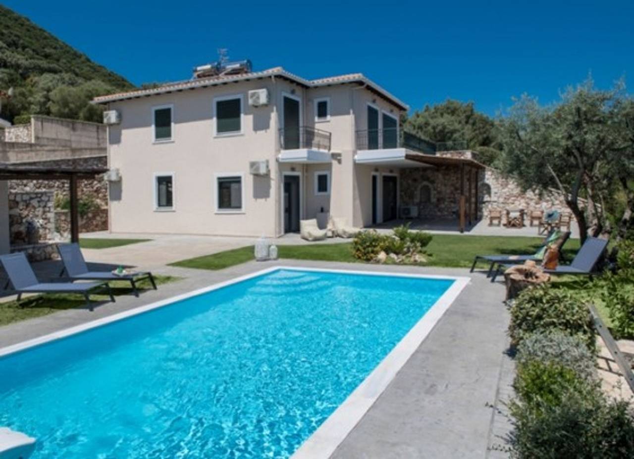 Villa Maroon  with private pool  in Nikiana, Alexandros