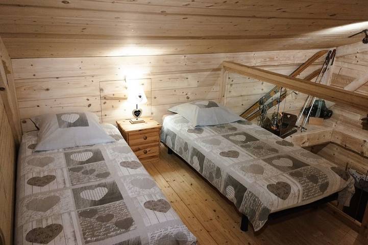 Típico chalet de la Saboya, independiente, cálido y acogedor in Thônes, Región de Annecy