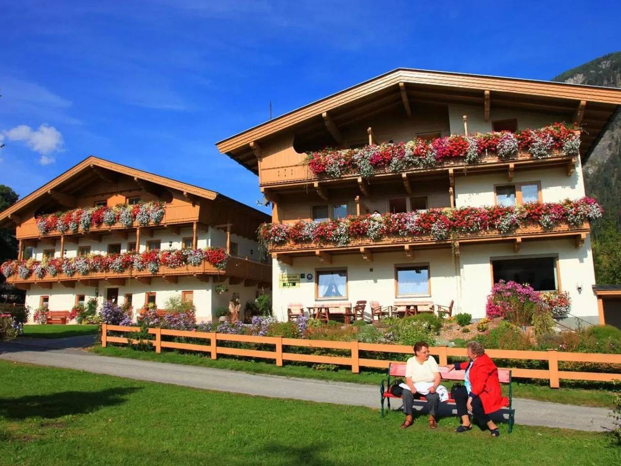 Ganze Ferienwohnung, Apartements & Pension Marxenhof - Appartement M in Pertisau, Eben am Achensee