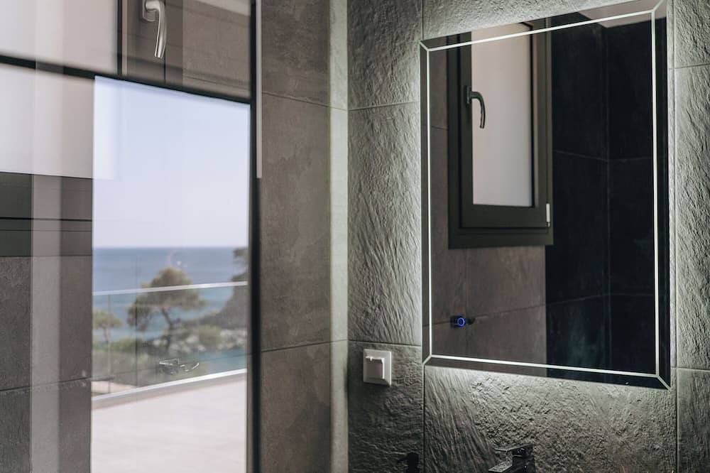 Boutique villa with private pool in Alonissos island, Greece. Stunning sea view. in Islas Espóradas