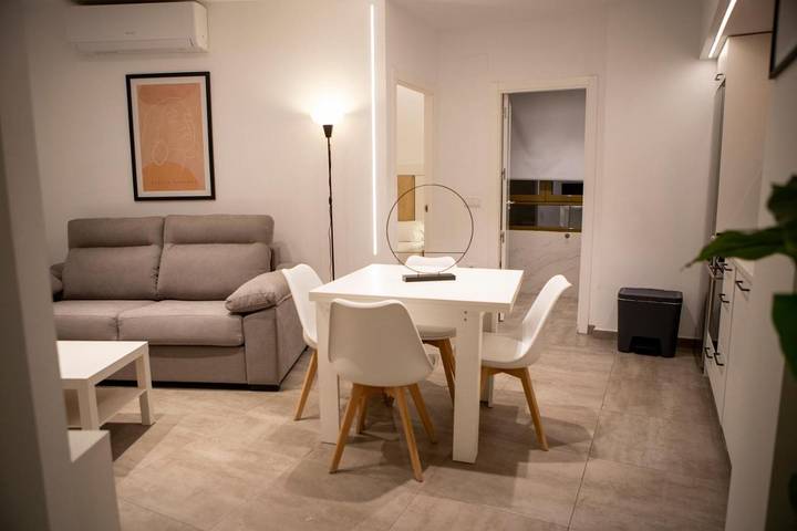 Apartamento de vacaciones para 4 personas, con balcón y vistas - 1
