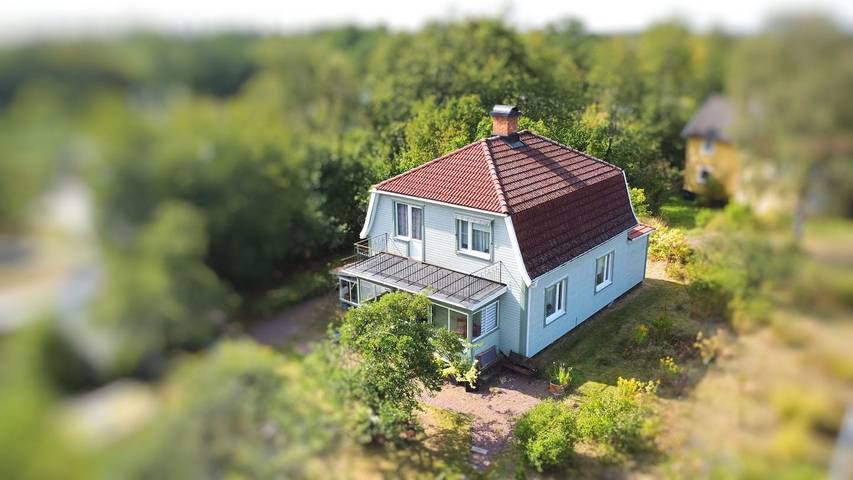 Louis Villa – Modernes Ferienhaus mit Büro & Garten in Småland in Högsby (Stadt), Högsby
