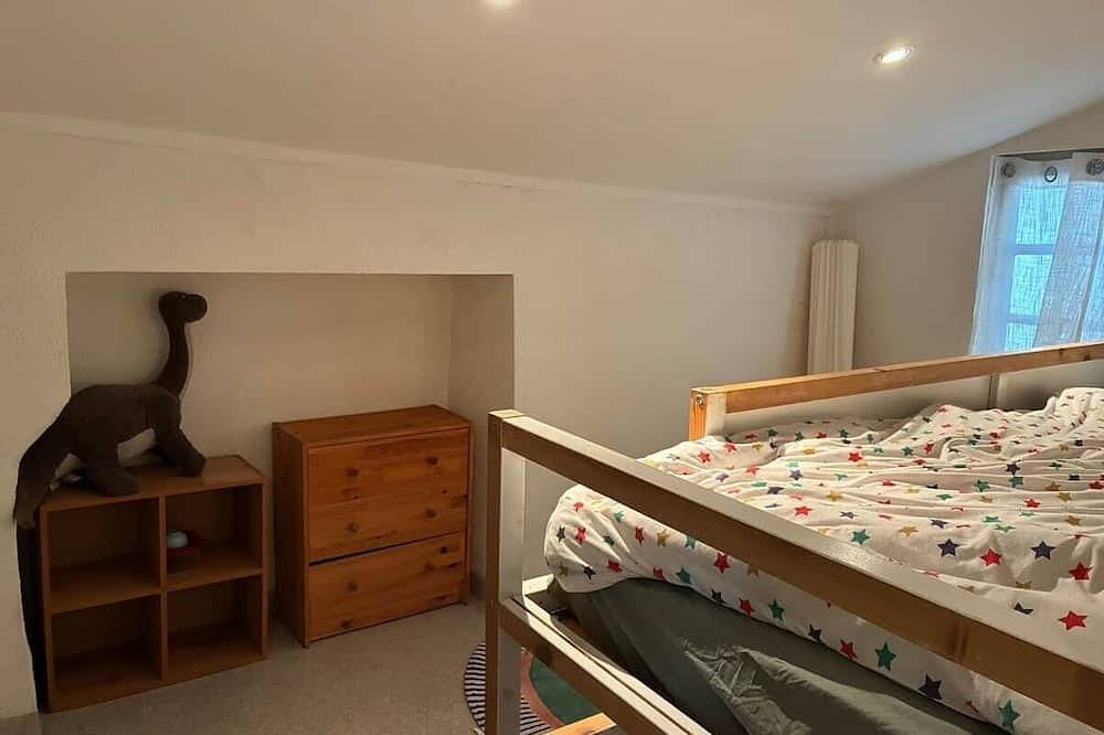 Appartement entier, Comfortable 3  bedroom apartment in Quillan, Parc naturel régional Corbières-Fenouillèdes