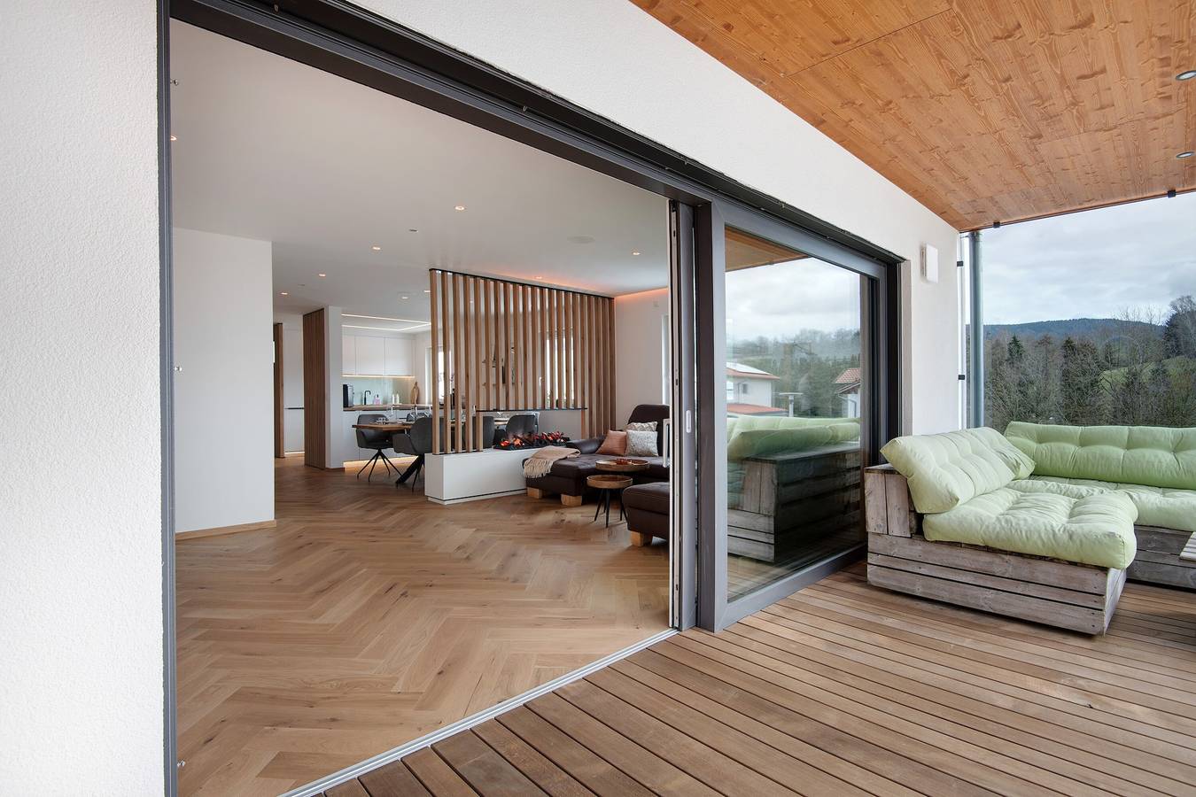 Chalet 'Bayerwald Refugium' mit Bergblick, privater Dachterrasse, Sauna, Whirlpool und W-Lan in Schwarzach, Ostbayern