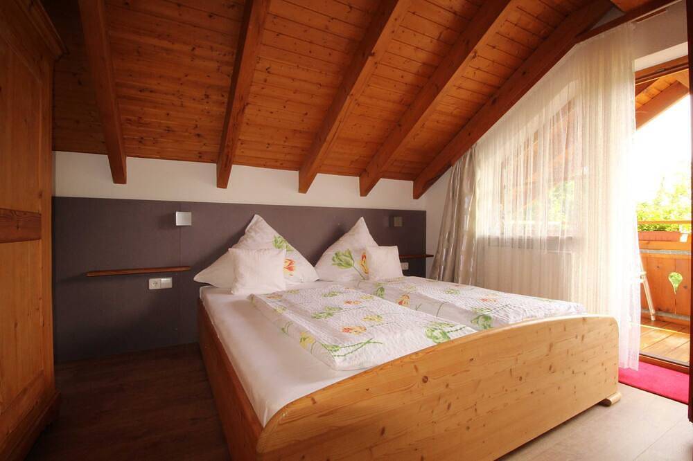 Entire apartment, House Andrea A - House Andrea in Meersburg, Obersee (Bodensee)