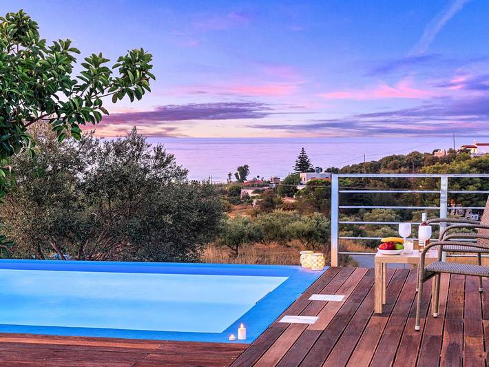 Location de vacances pour 8 personnes, avec jardin ainsi que terrasse et piscine dans Georgioupoli - 4