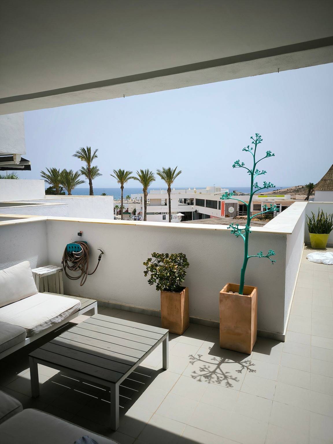 Ganze Wohnung, Modernes Apartment mit Pool, großer Terrasse und Meerblick in Las Negras in Las Negras, Níjar