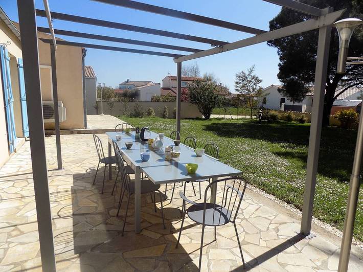 Location de vacances pour 10 personnes, avec jardin et terrasse dans Courlay Sur Mer - 2