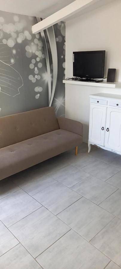 Apartamento de vacaciones para 4 personas, con piscina y jardín - 1