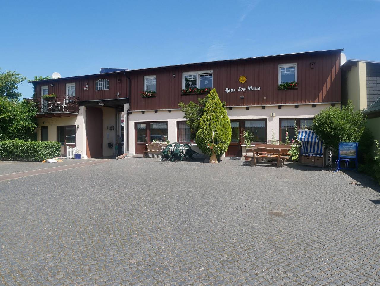 Ganze Ferienwohnung, Ferienwohnungen Eva-Maria, 500m zum Strand, Wlan - Ferienwohnung Rot in Drei Kaiserbäder, Heringsdorf