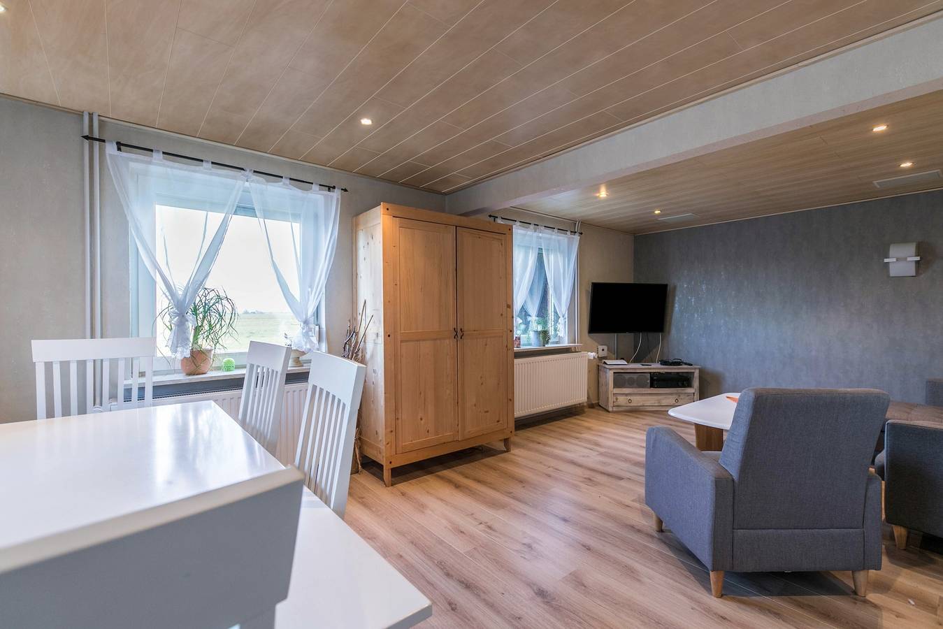 Gemütliches Ferienhaus "Nordseerobbe" am Meer mit Wlan in Dieksanderkoog, Friedrichskoog