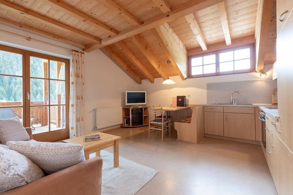 Ganze Wohnung, Romanticsuite Apartment  \"Plun\" in Karersee, Welschnofen