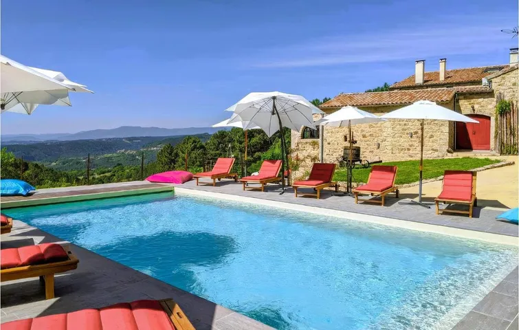 Casa de vacaciones para 20 personas, con piscina y sauna además de jardín y terraza - 1