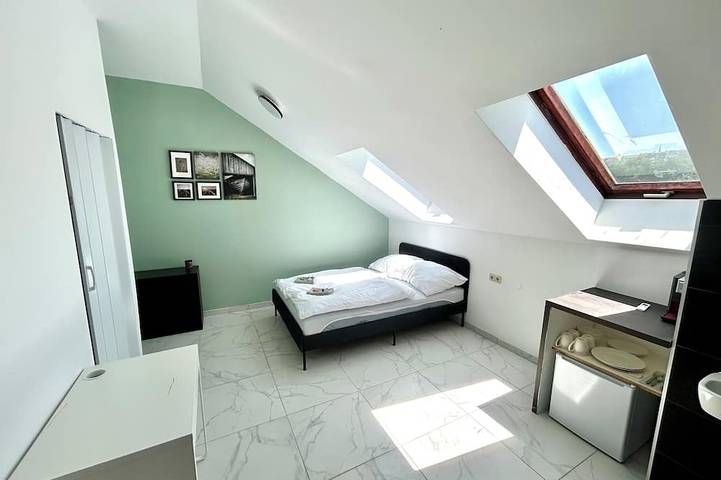 Vacation rental for 2 people, with pets in Linz