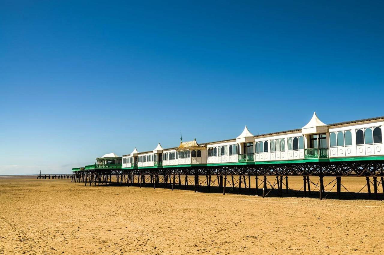 Deluxe Double Sea View Room in Lytham St Annes, Blackpool Pleasure Beach