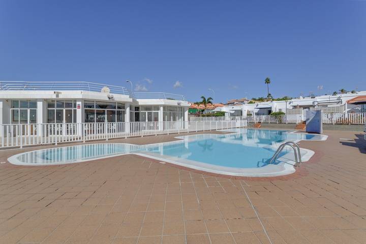 Bungalow para 4 personas, con Piscina para niños en Sonnenland
