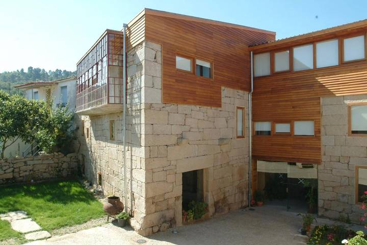 Casa rural para 3 personas, con Jacuzzi además de Terraza y Jardín en Provincia de Orense
