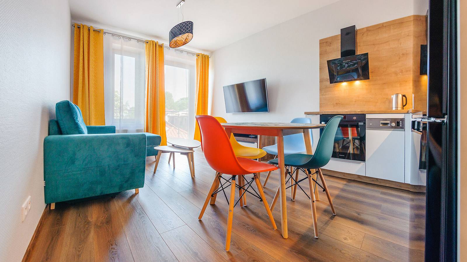 Cały apartament wypoczynkowy, Apartament wakacyjny dla 4 osób z balkon in Ustka, Morze Bałtyckie