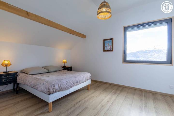 Gîte für 12 Personen, mit Terrasse und Garten in Französische Alpen - 4