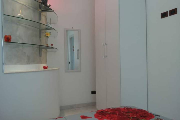 Appartement entier, Giardino Fiorito 2 - Relax on the terrace and enjoy free Wi-Fi in Casa Santa (Sicile), Erice