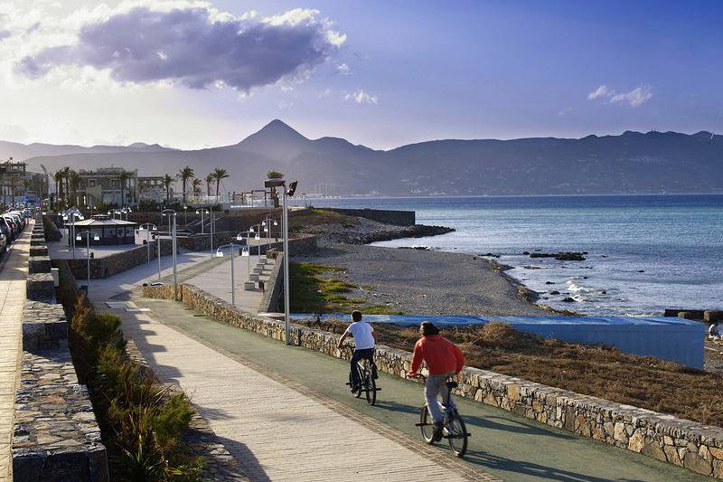 Entire apartment, Casa Kali 2 Apartment, steps from the sea in Iraklio-Heraklio region