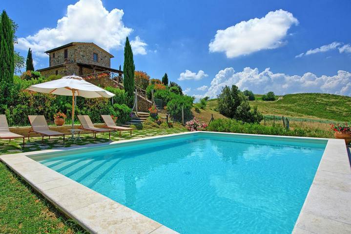 Villa für 6 Personen, mit Pool - 1