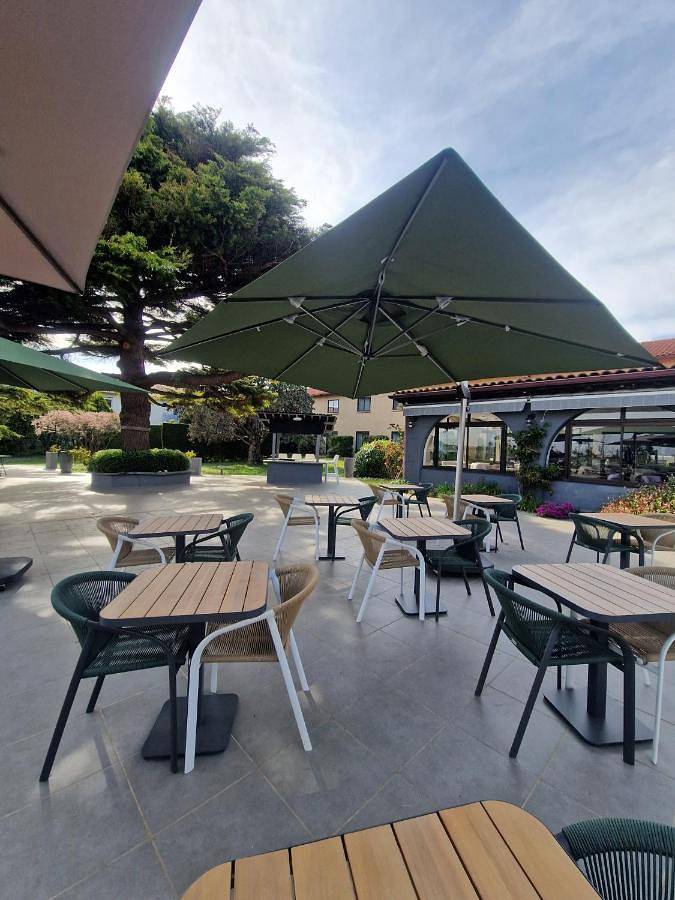 Hôtel pour 4 personnes, avec vue ainsi que jardin et piscine, animaux acceptés à Fos-sur-Mer - 4