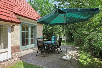 Bungalow für 4 Personen, mit Terrasse und Balkon/Terrasse in Overijssel