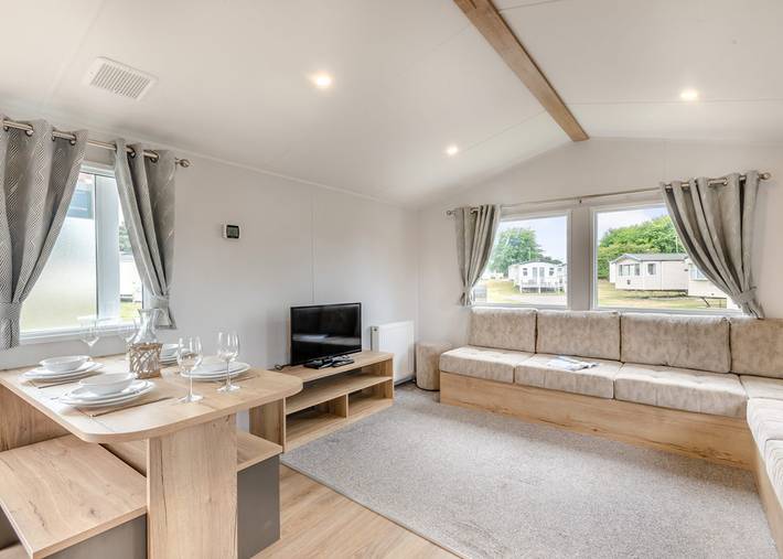 Caravan for 8 people in The Broads
