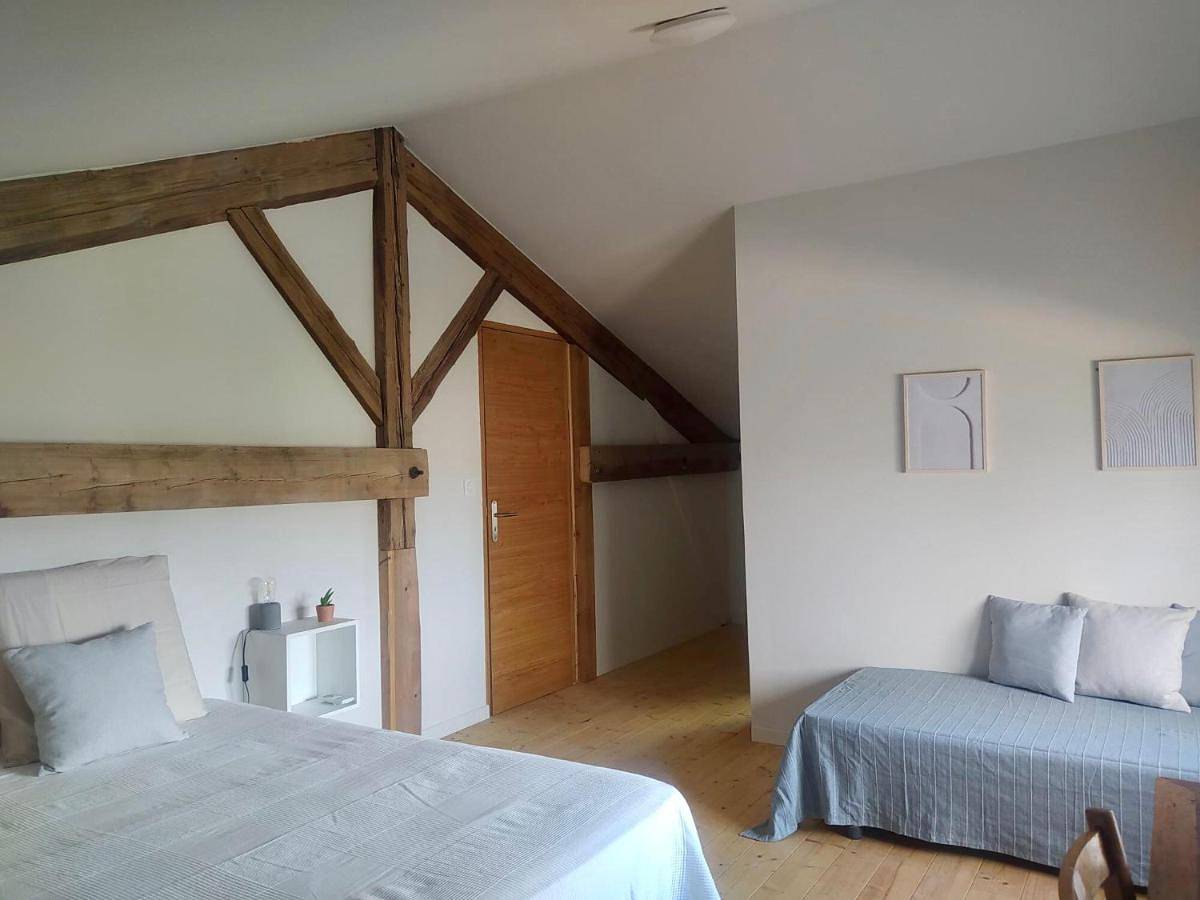 Chambre d'hotes et cabane du grand st-Marc proche Via Rhona in Sorgues, Vaucluse
