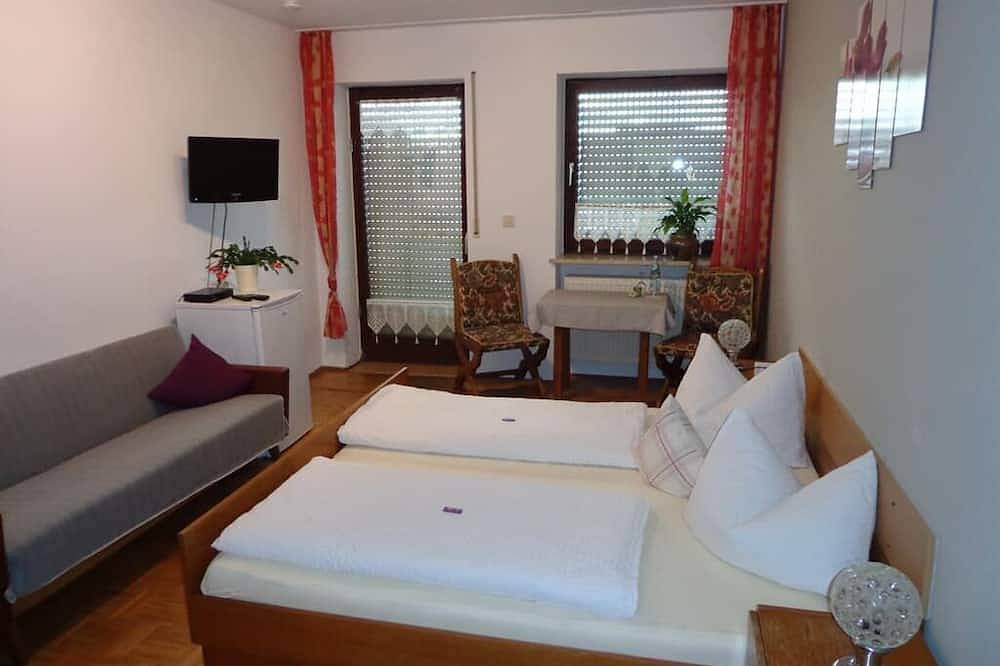 Ganze Wohnung, Gemütliches Mehrbettzimmer mit Panoramablick in den Hohenbogenwinkel in Neukirchen beim Heiligen Blut, Ostbayern
