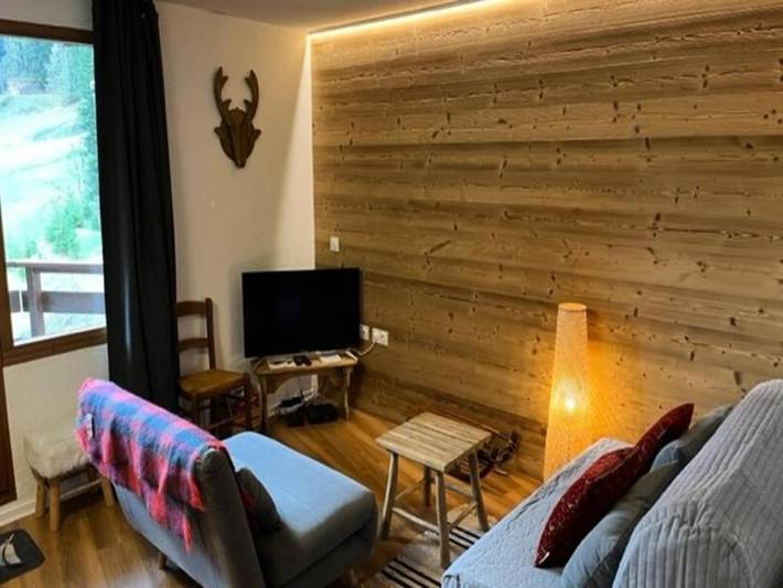 Gîte pour 4 personnes, avec piscine et balcon, adapté aux familles à La Perrière - 4