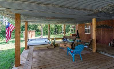 Log Cabin for 11 Guests in Toledo Bend Reservoir, Louisiana, Picture 3