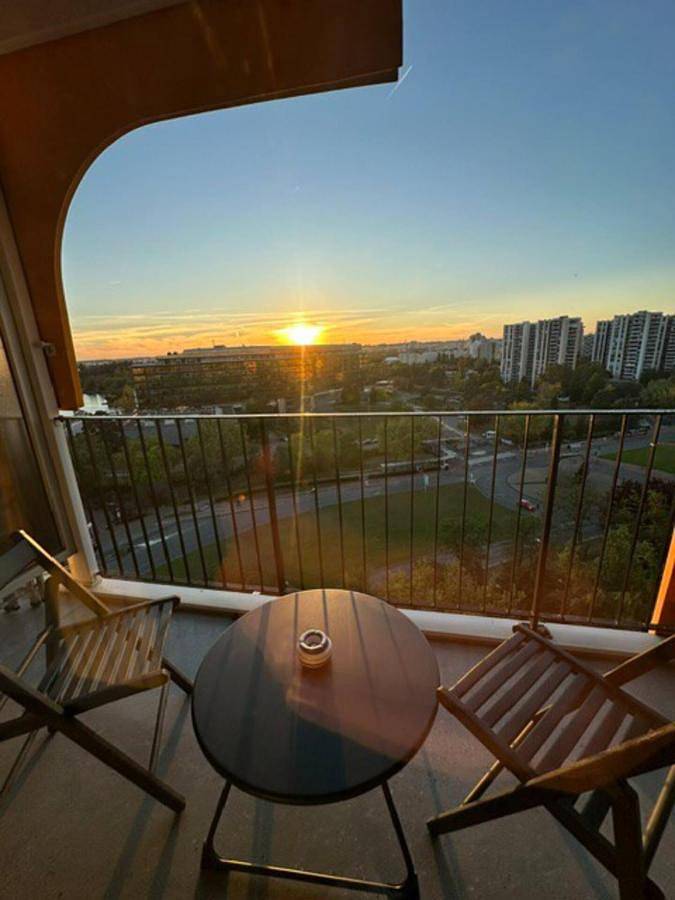 Gîte pour 6 personnes, avec vue sur le lac ainsi que terrasse et vue dans Lac De Creteil Creteil - 3